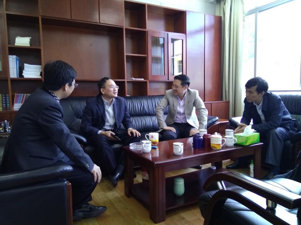 与陈寿新会谈